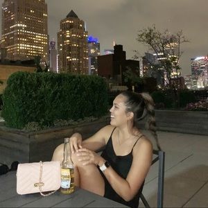 Meet your Posher, Laura